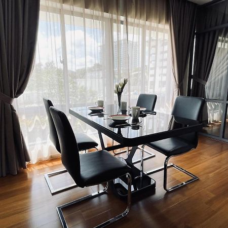 B.Suites 21 コタキナバル エクステリア 写真