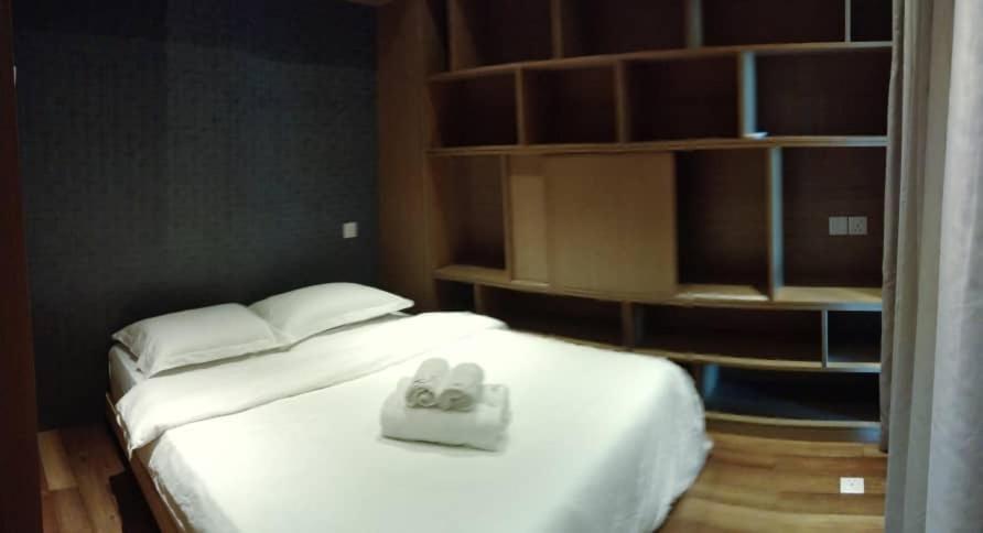B.Suites 21 コタキナバル エクステリア 写真